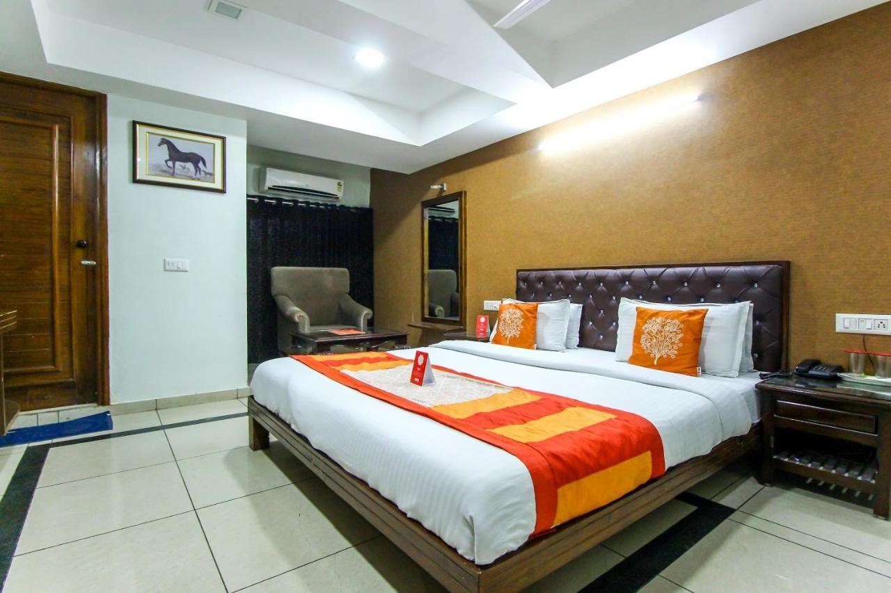 Hotel Seven Ahmedabad Exterior foto