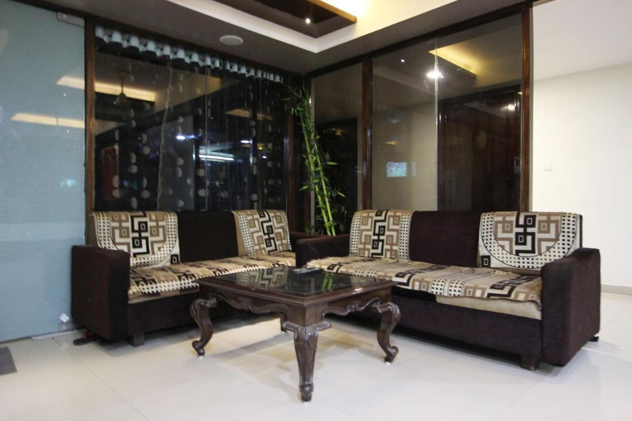 Hotel Seven Ahmedabad Exterior foto